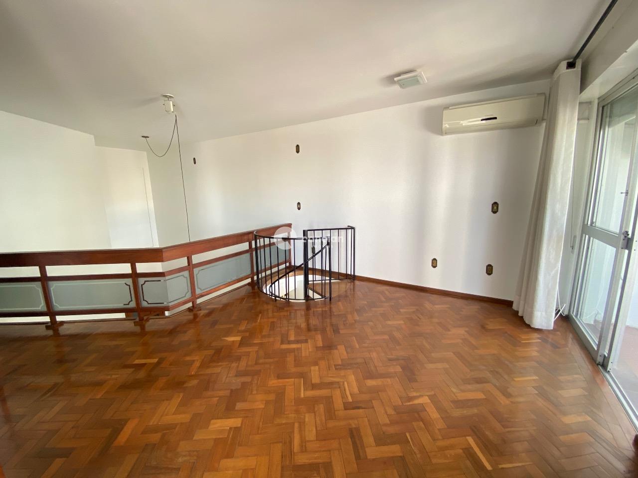 Cobertura à venda no Centro: