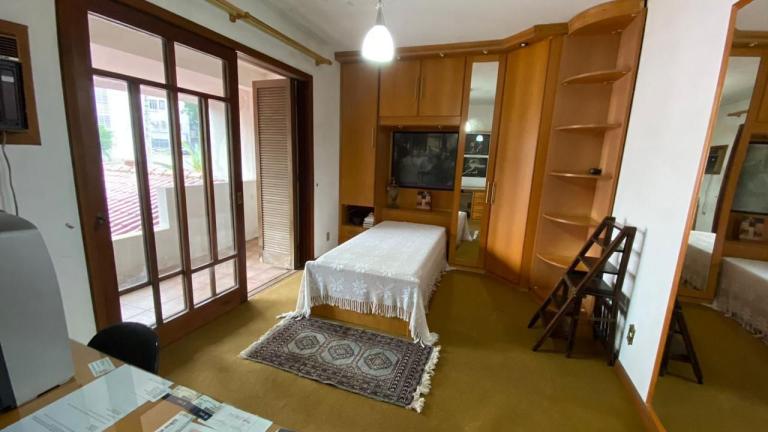 Casa à venda no Centro: 