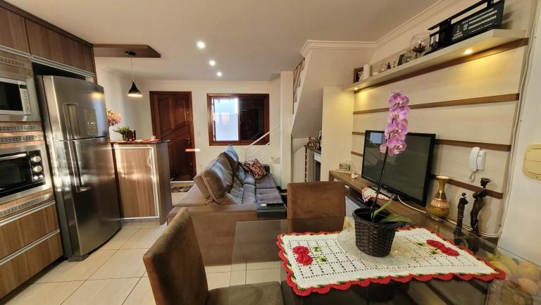 Casa de Condomínio à venda no Pinheiro Machado: 