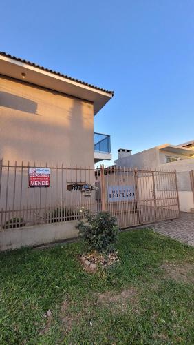 Casa de Condomínio à venda no Pinheiro Machado: 