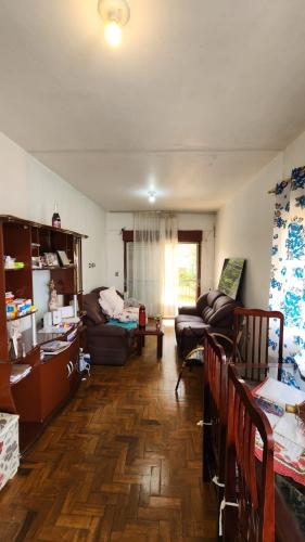 Casa à venda no Tomazetti: 