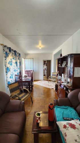 Casa à venda no Tomazetti: 