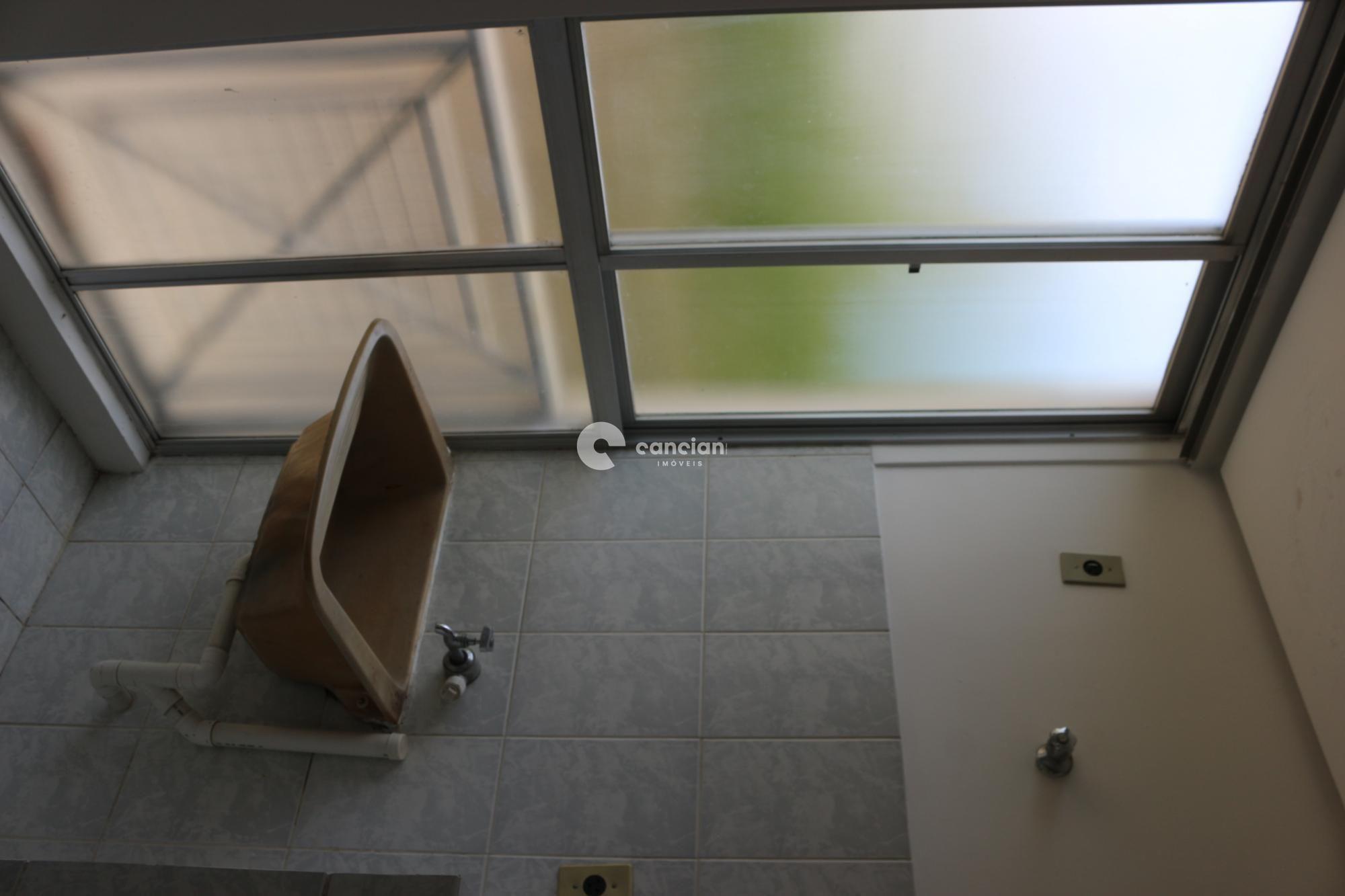 Kitnet para aluguel no Centro: 