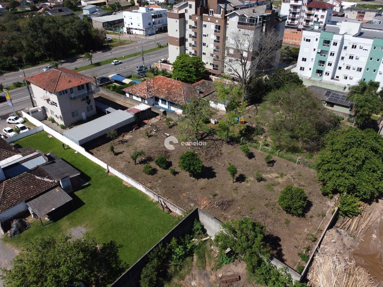 Terreno à venda no Camobi: 