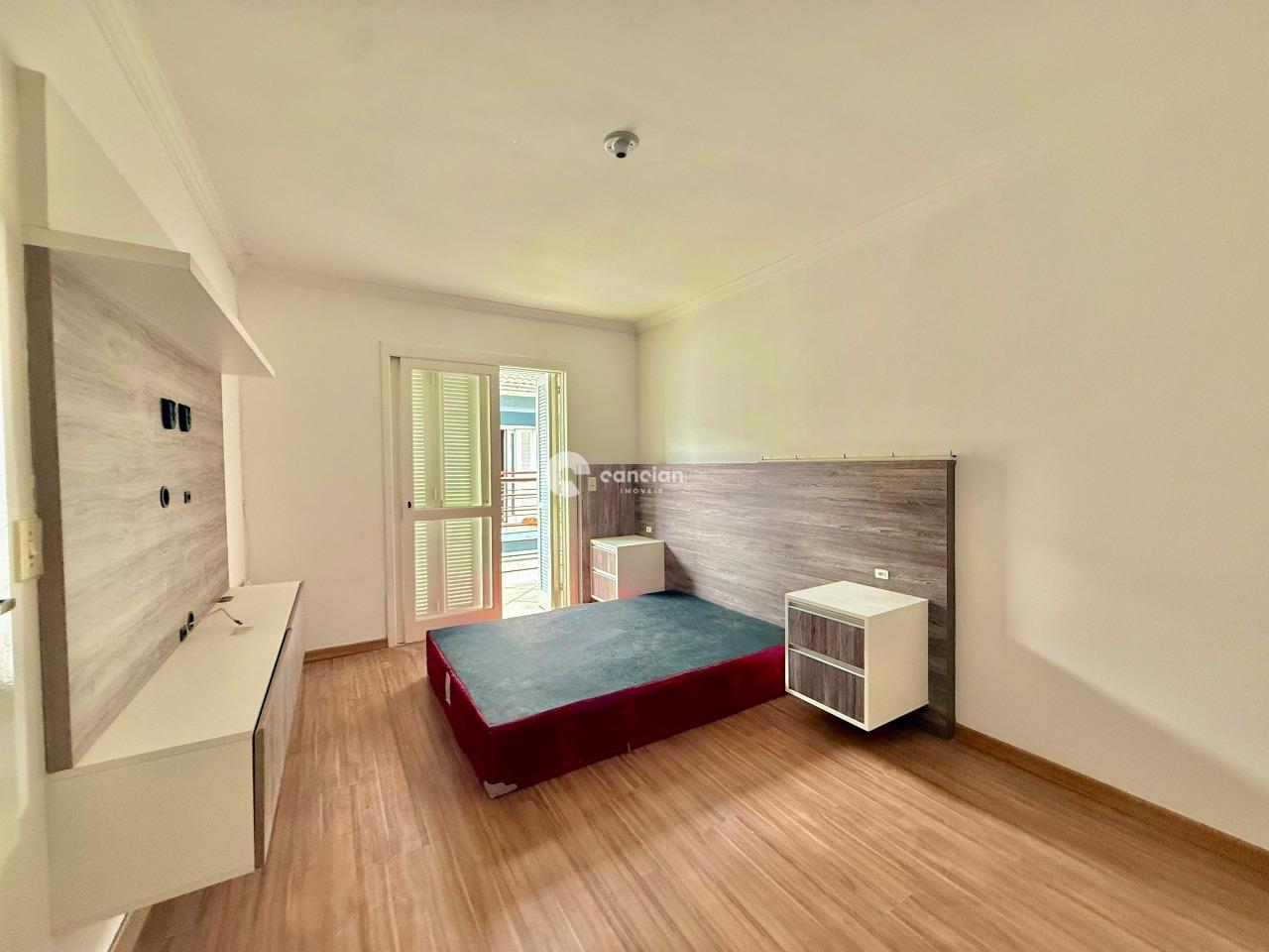 Casa de Condomínio à venda no Pinheiro Machado: 