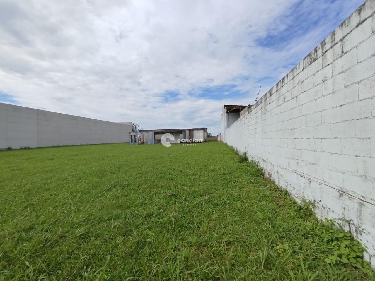 Terreno à venda no Pé de Plátano: 