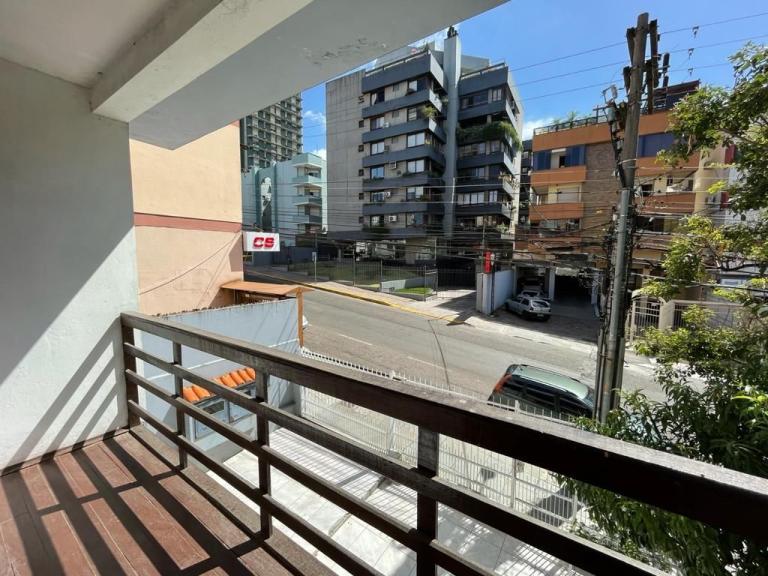 Casa à venda no Centro: 