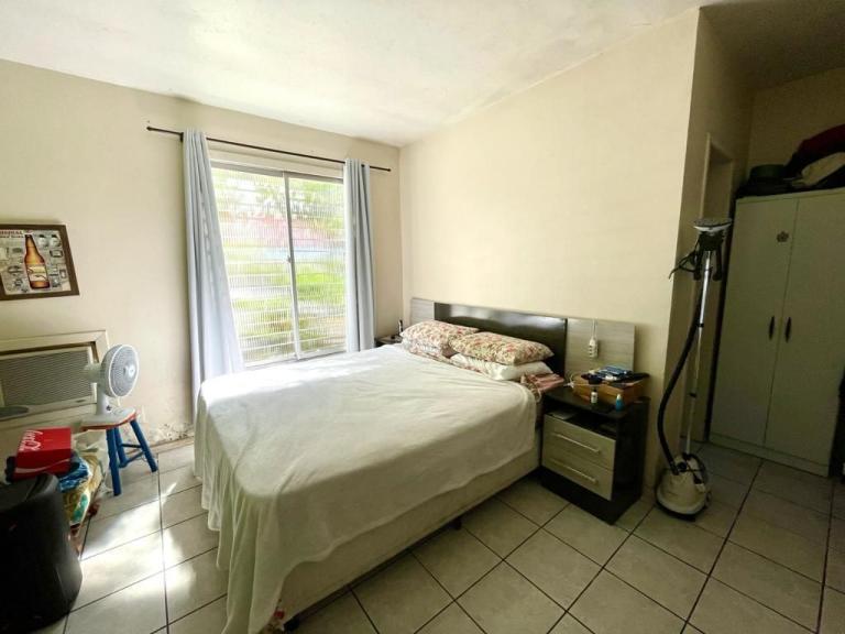 Casa à venda no Centro: 