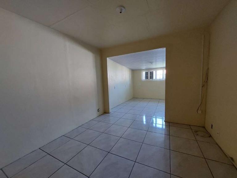 Apartamento à venda no Tancredo Neves: