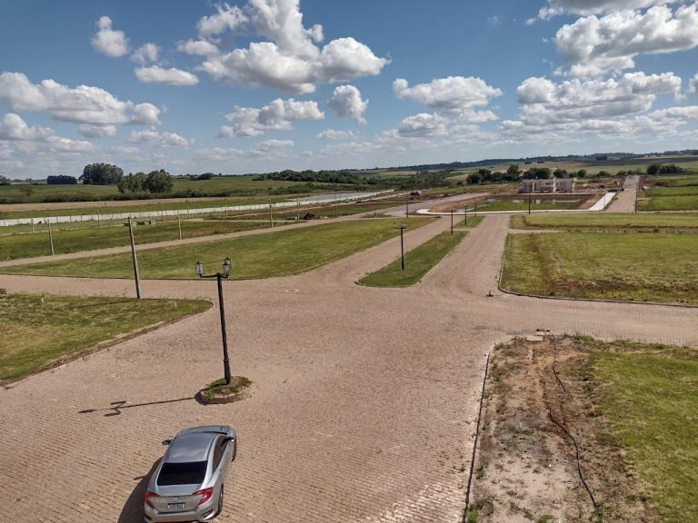 Terreno à venda no Camobi: