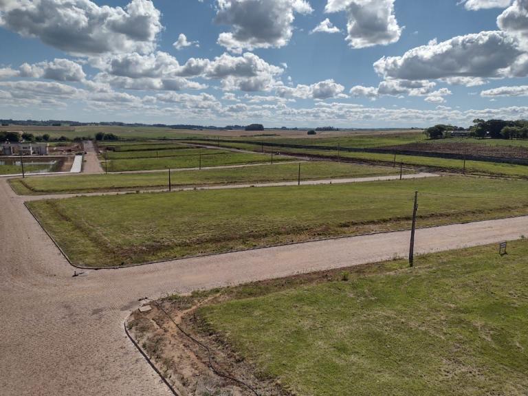 Terreno à venda no Camobi: