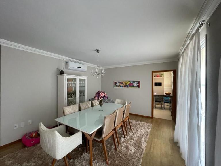 Cobertura à venda no Camobi: