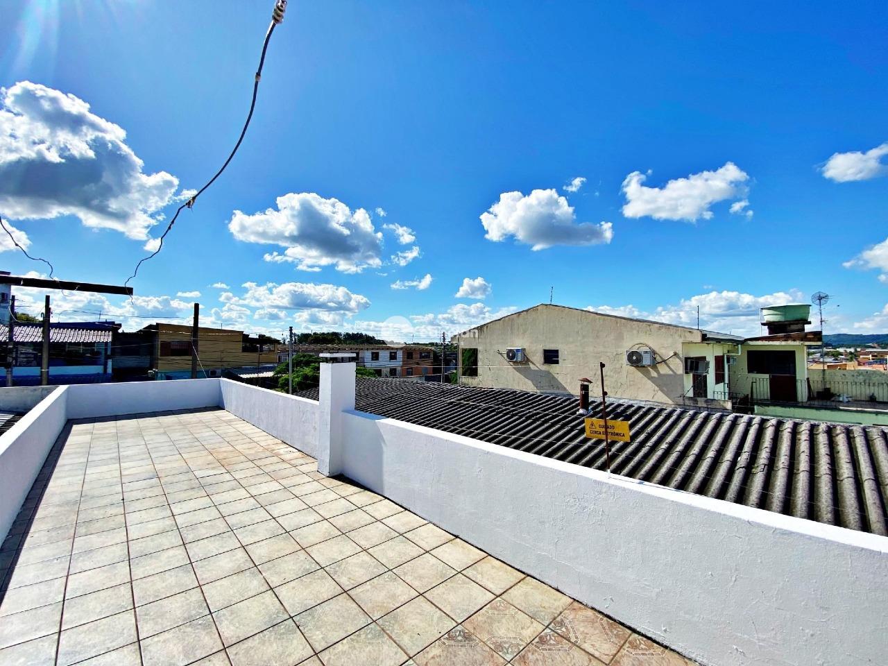 Casa à venda no Tancredo Neves: 