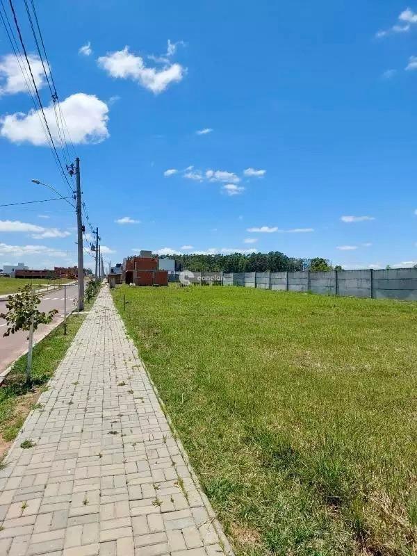 Terreno em condomínio à venda no Camobi: 