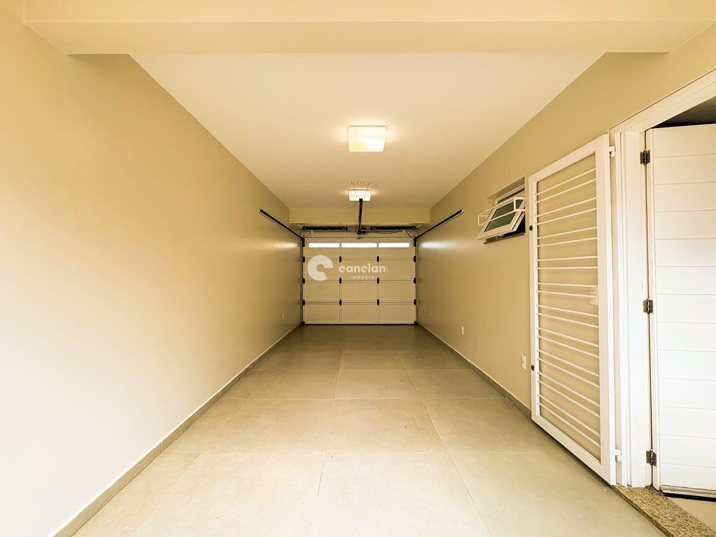 Casa de Condomínio à venda no Camobi: 