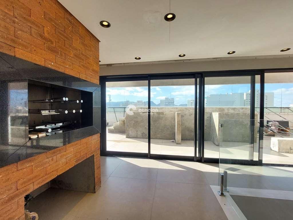 Cobertura à venda no Centro: