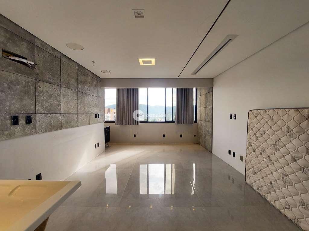 Cobertura à venda no Centro: