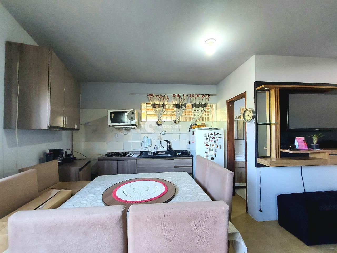 Casa à venda no Camobi: