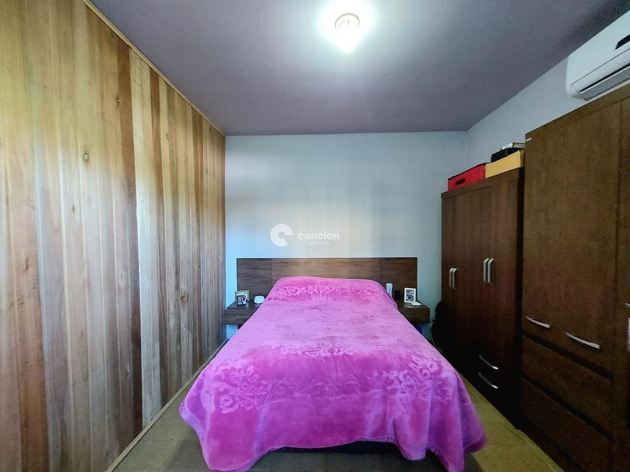 Casa à venda no Camobi: