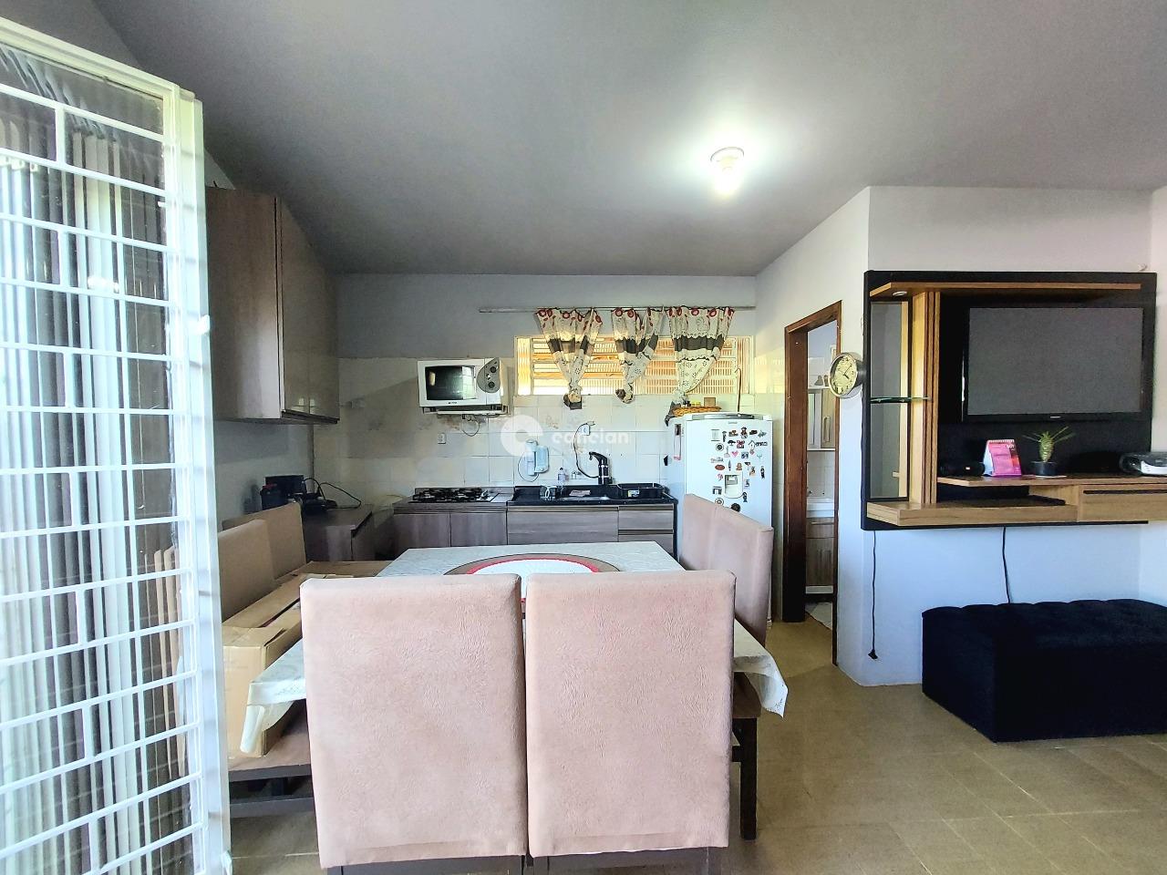 Casa à venda no Camobi: