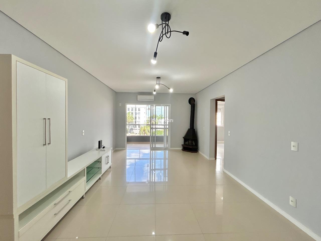 Apartamento à venda no Camobi: 