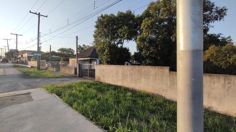 Terreno à venda no Camobi: 