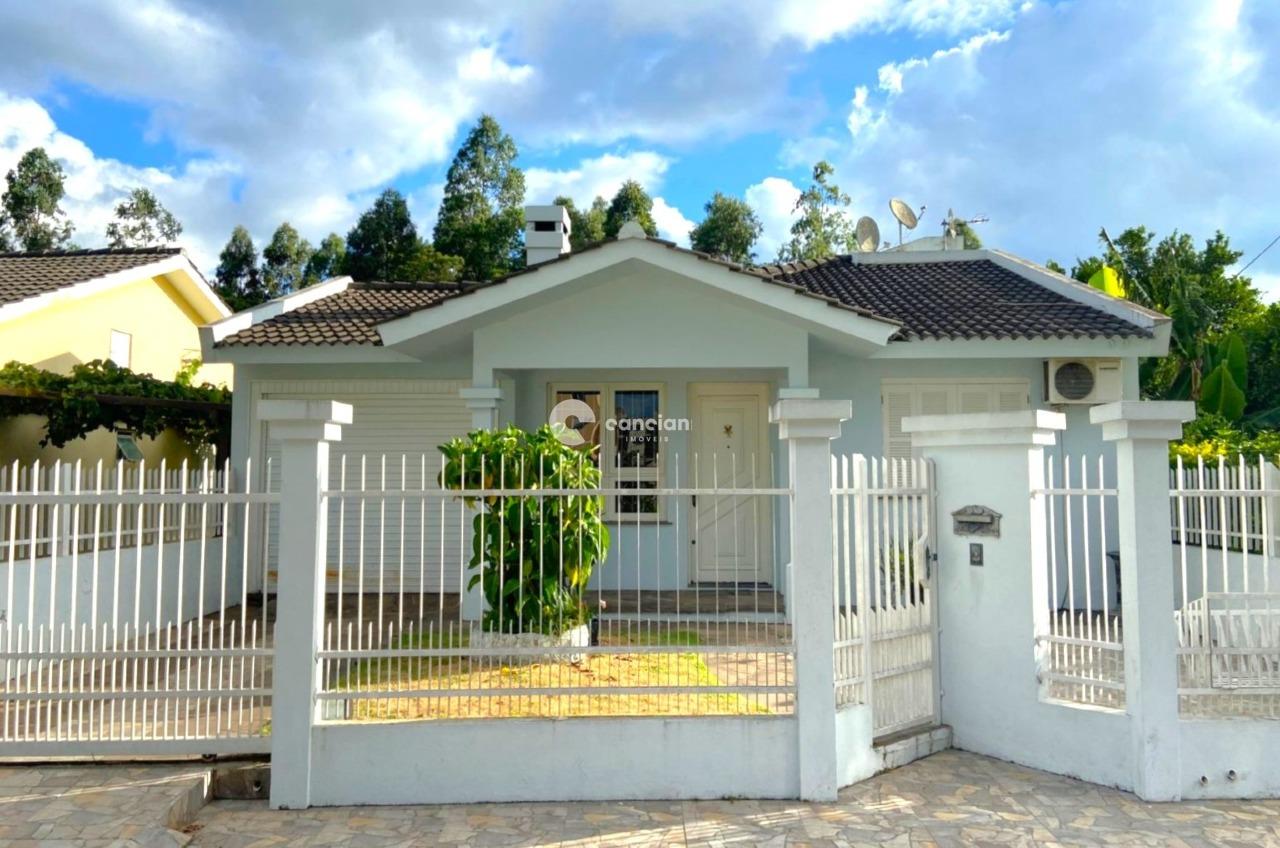 Casa à venda no Camobi: 