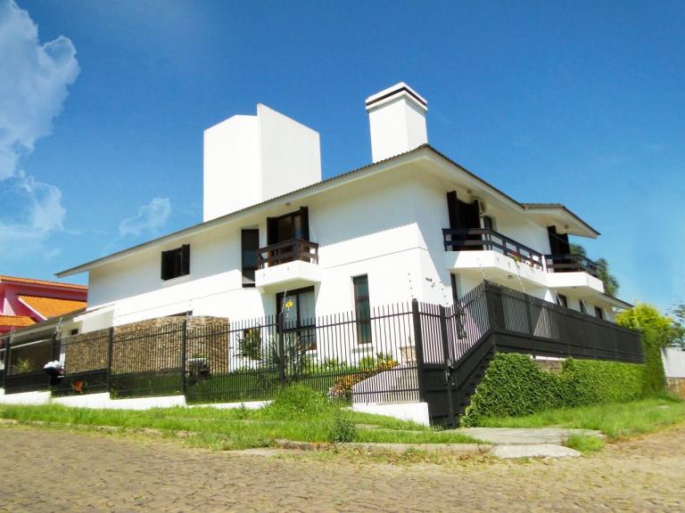 Casa à venda no Camobi: