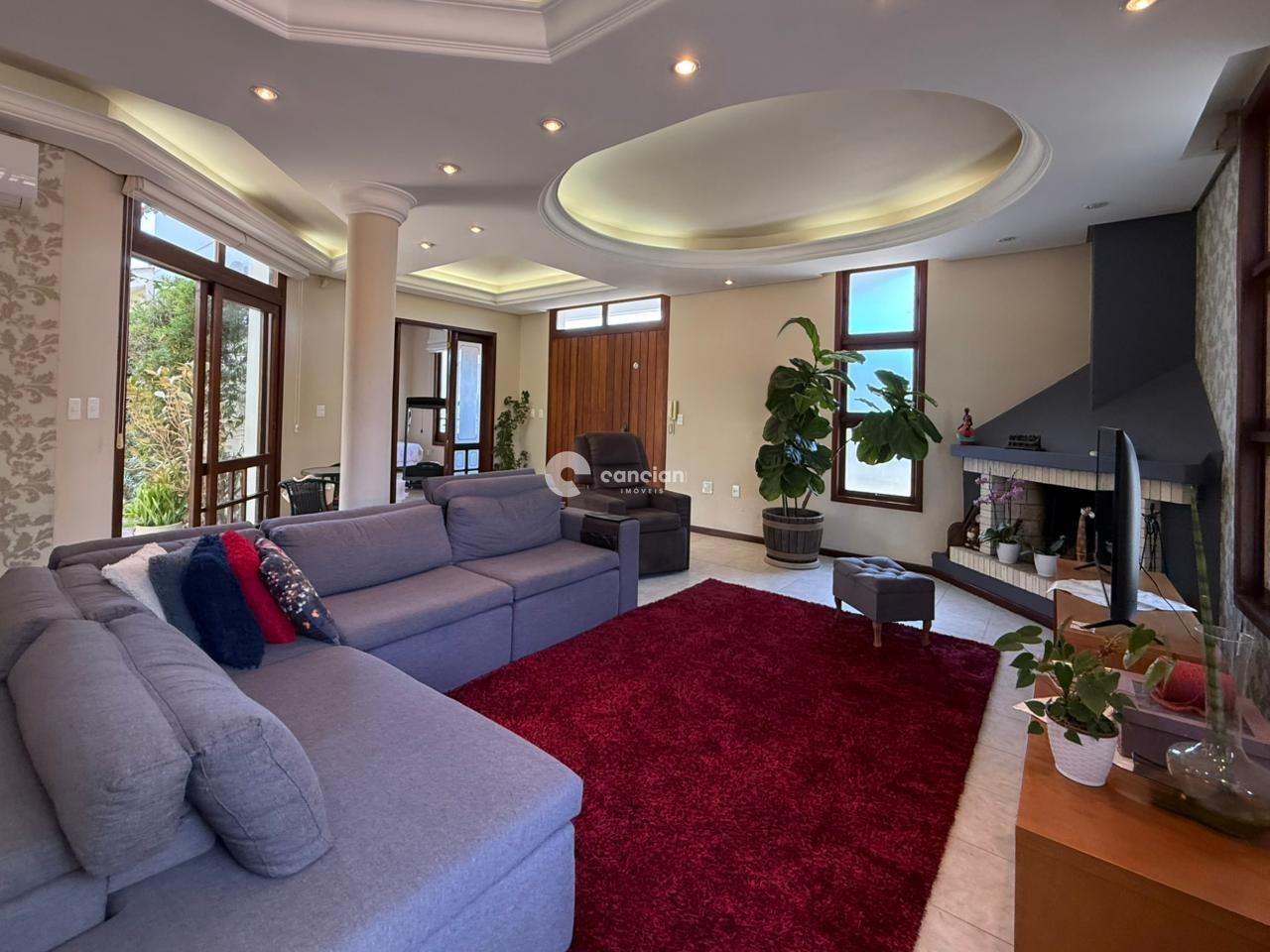 Casa à venda no Camobi: