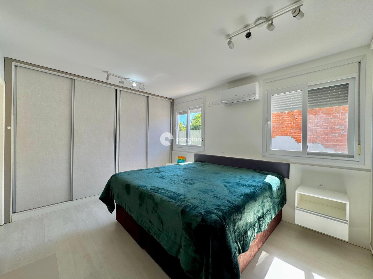 Casa de Condomínio à venda no São José: 