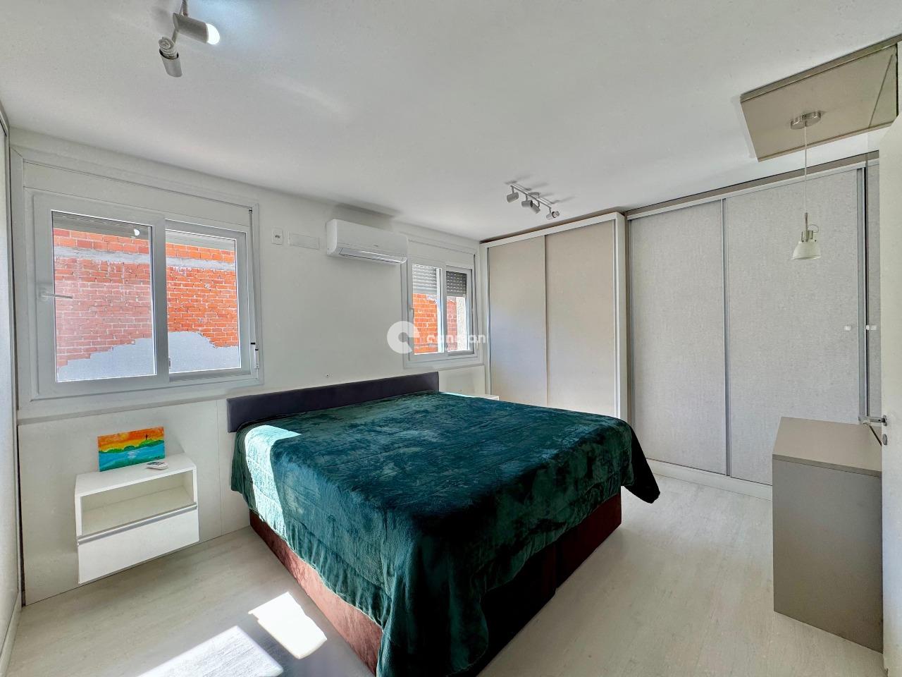 Casa de Condomínio à venda no São José: 