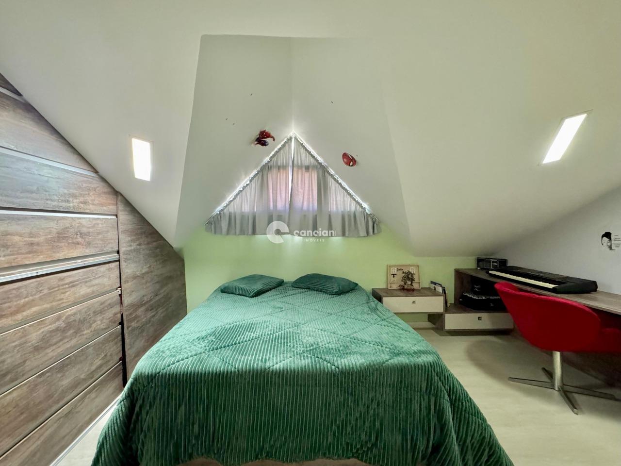 Casa de Condomínio à venda no São José: 