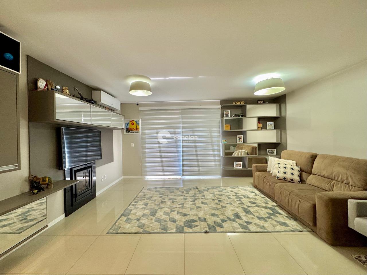 Casa de Condomínio à venda no São José: 