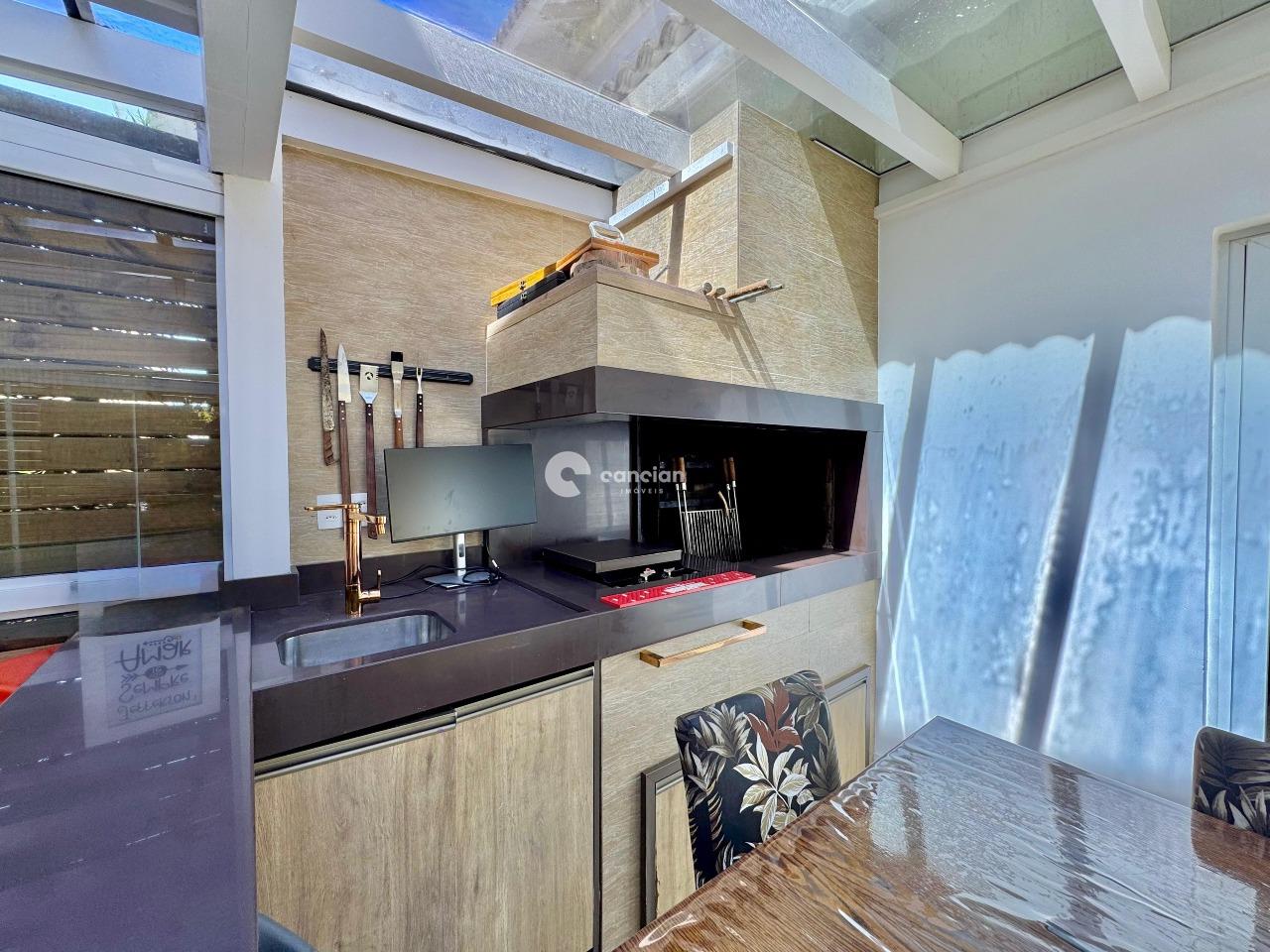 Casa de Condomínio à venda no São José: 