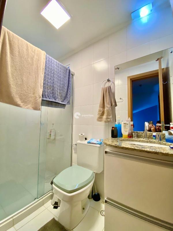 Casa de Condomínio à venda no São José: 