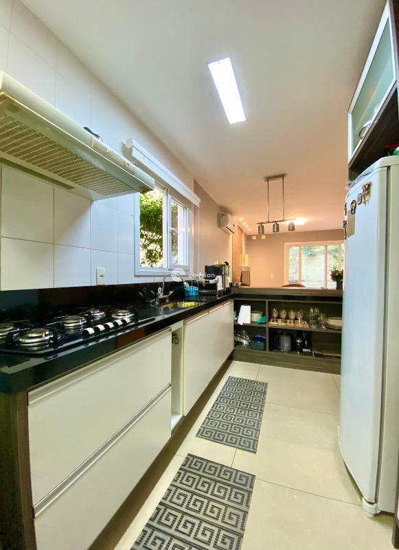 Casa de Condomínio à venda no São José: 