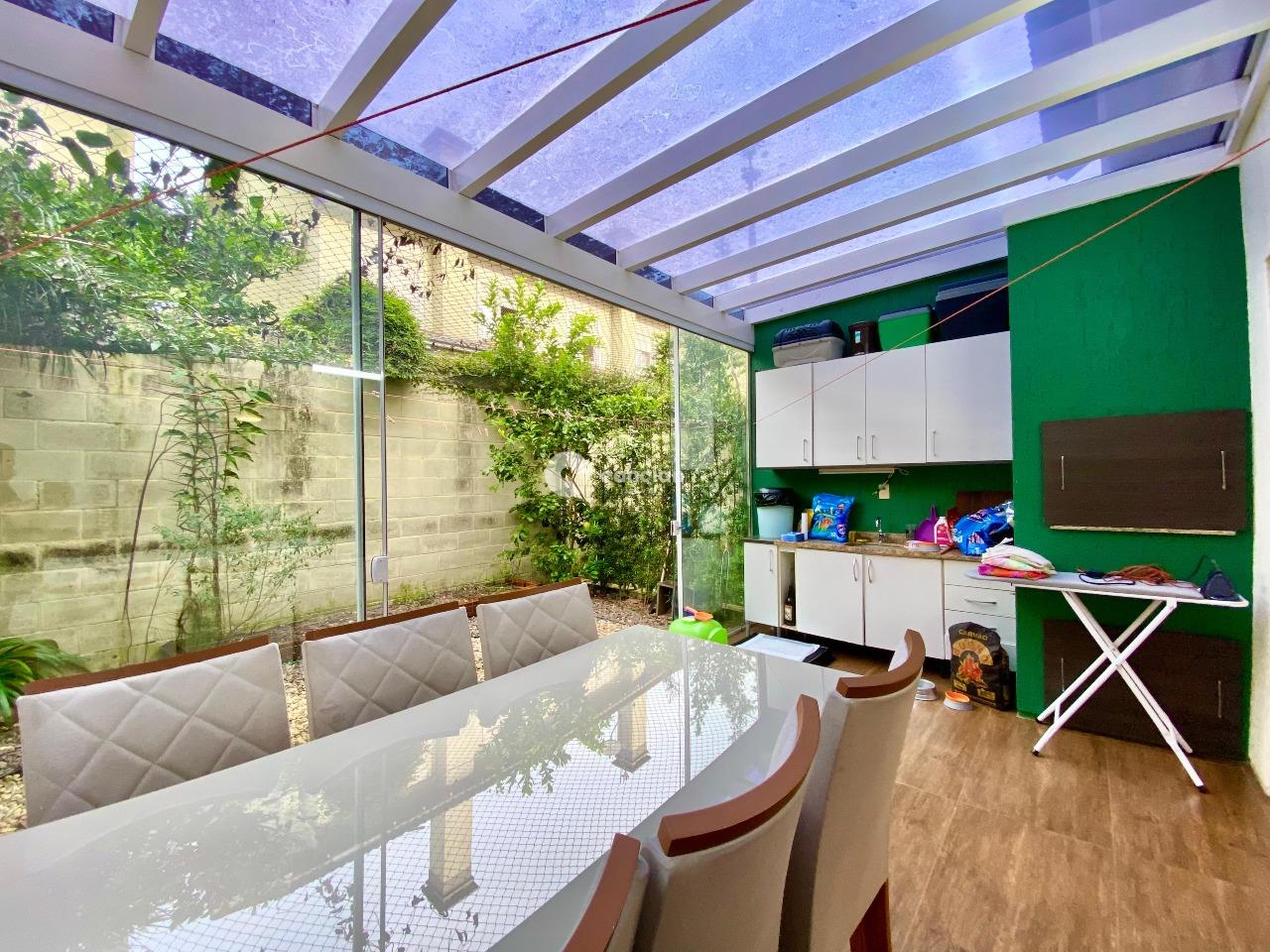 Casa de Condomínio à venda no São José: 