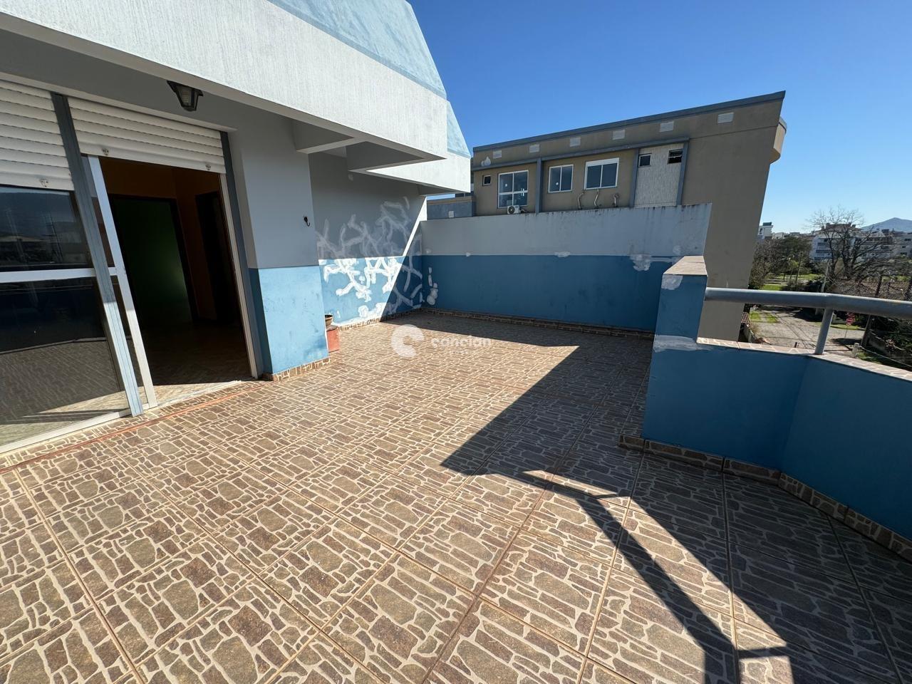 Cobertura à venda no Camobi: