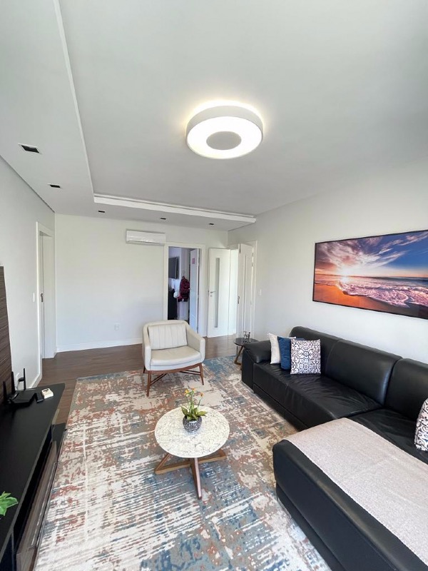 Casa de Condomínio à venda no São José: 