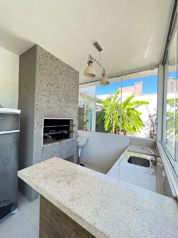 Casa de Condomínio à venda no São José: 