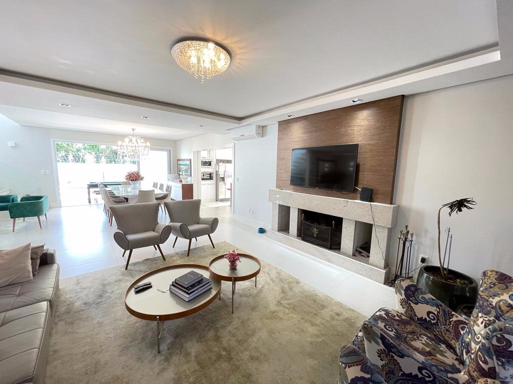 Casa de Condomínio à venda no São José: 