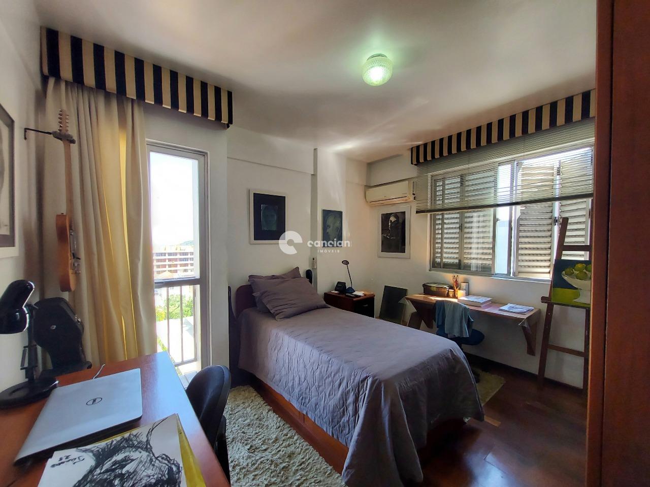 Cobertura à venda no Centro: 