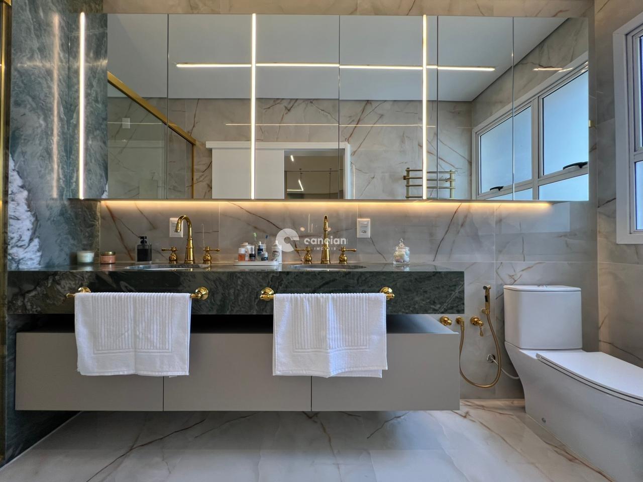 Casa de Condomínio à venda no Tomazetti: 