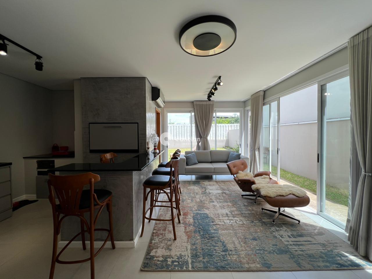 Casa de Condomínio à venda no Tomazetti: 