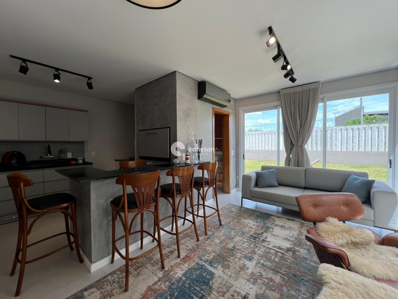 Casa de Condomínio à venda no Tomazetti: 