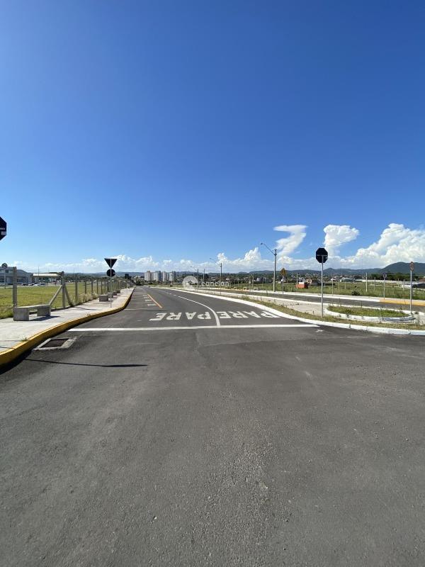 Terreno à venda no Pinheiro Machado: