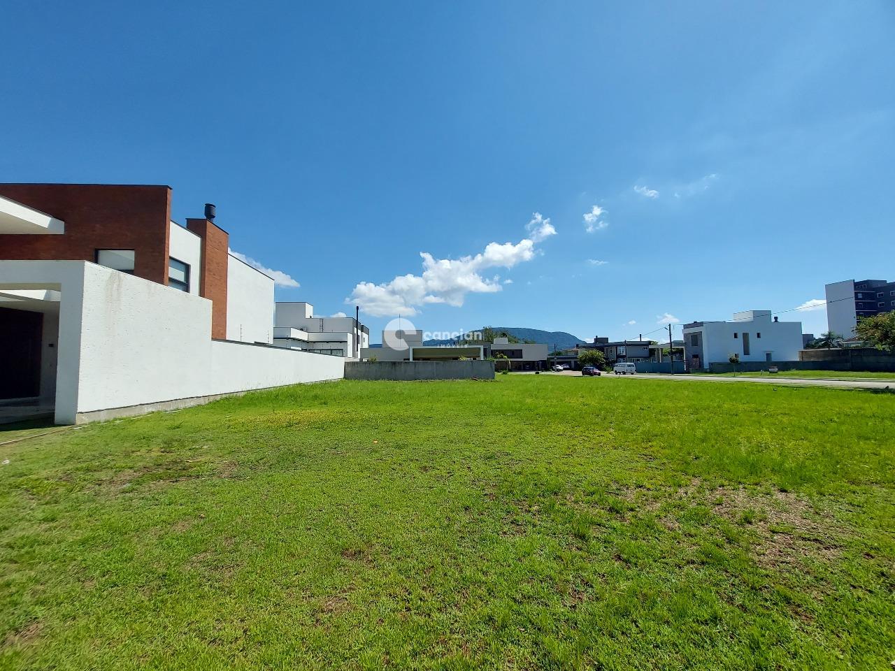 Terreno em condomínio à venda no Camobi: