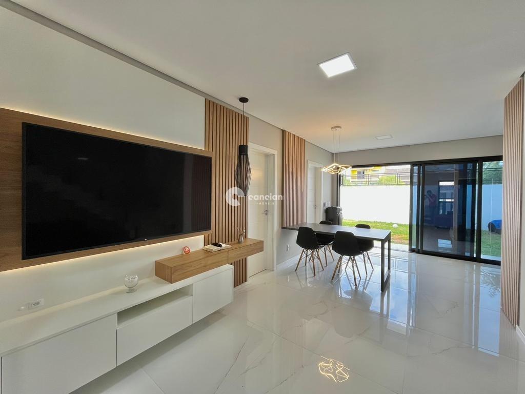 Casa à venda no Camobi: 