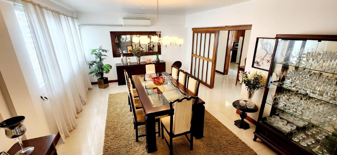 Cobertura à venda no Centro: