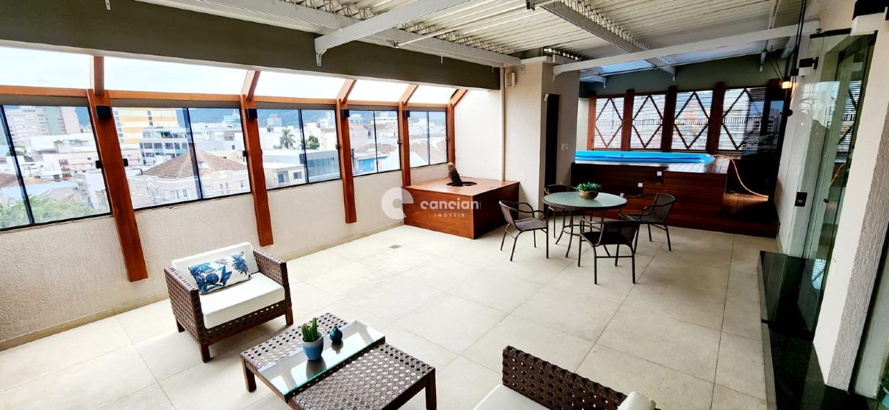 Cobertura à venda no Centro: